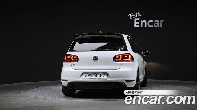 Volkswagen Golf 2012 — photo 4