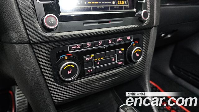 Volkswagen Golf 2012 — photo 17