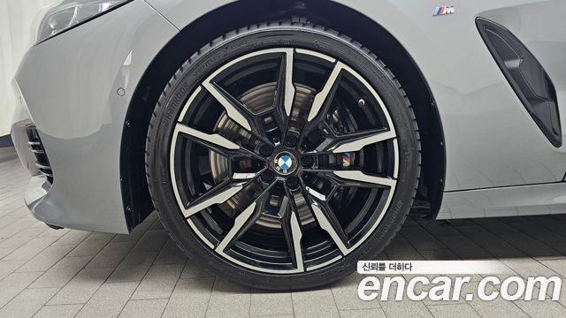BMW 8-Series 2025 — photo 5