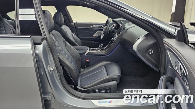 BMW 8-Series 2025 — photo 16