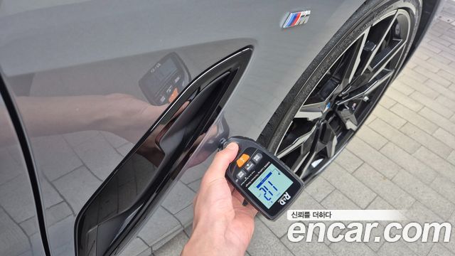 BMW 8-Series 2025 — photo 37