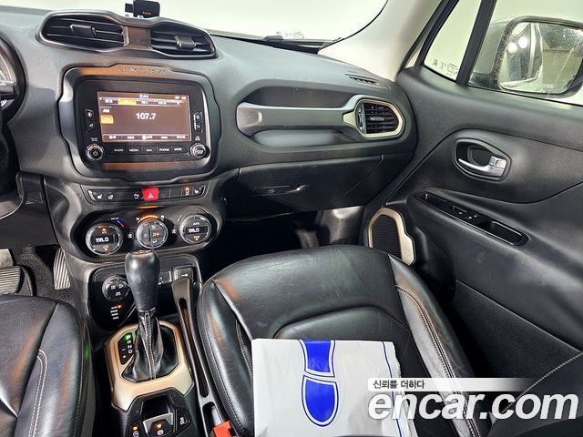 Jeep Renegade 2015 — photo 10