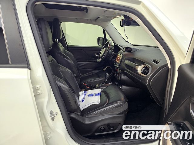Jeep Renegade 2015 — photo 11