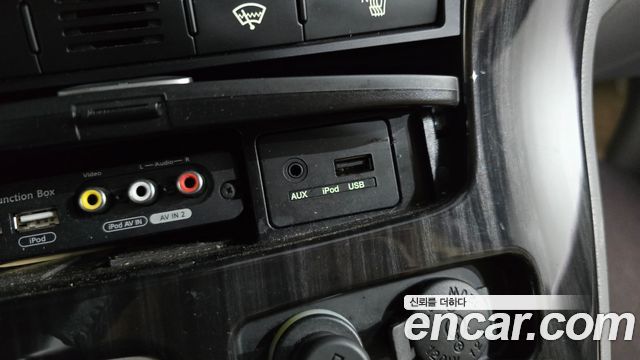 Kia Canival 2011 — photo 19