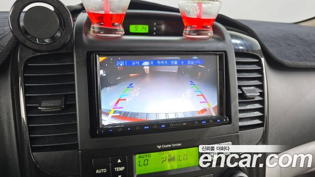 Kia Canival 2011 — photo 22