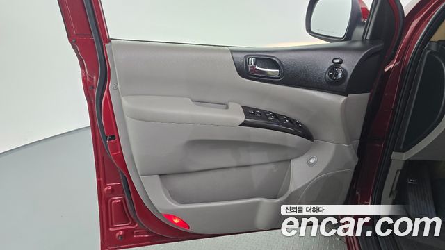 Kia Canival 2011 — photo 14