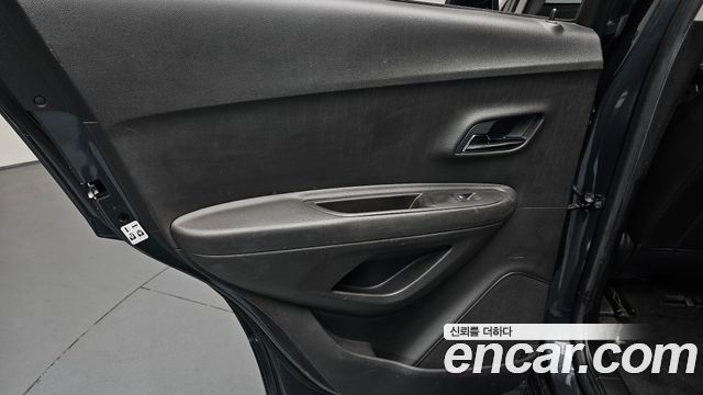 Chevrolet Korea Trax 2017 — photo 15
