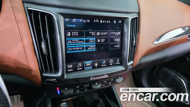 Maserati Levante 2018 — photo 21