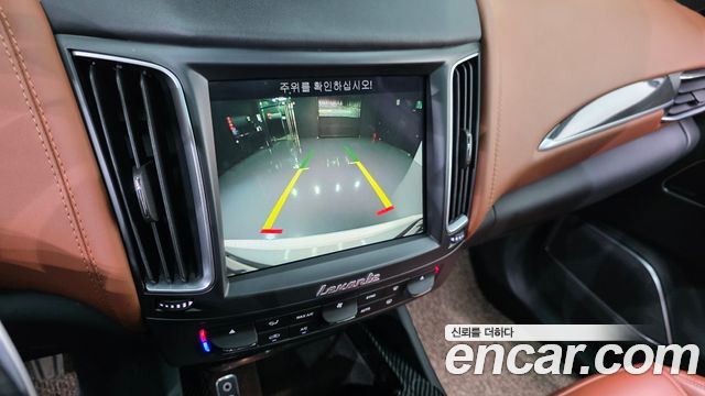 Maserati Levante 2018 — photo 25