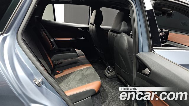 Volkswagen ID.4 2023 — photo 11