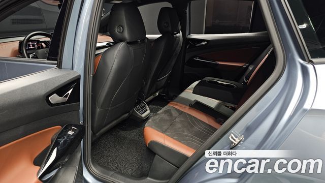 Volkswagen ID.4 2023 — photo 12