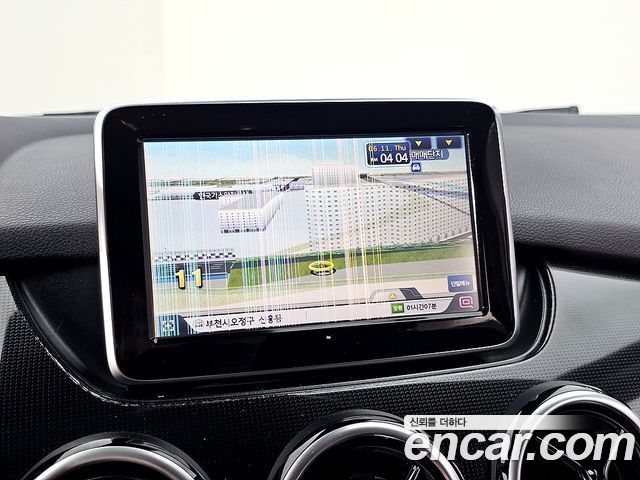Mercedes-Benz B-Class 2013 — photo 14