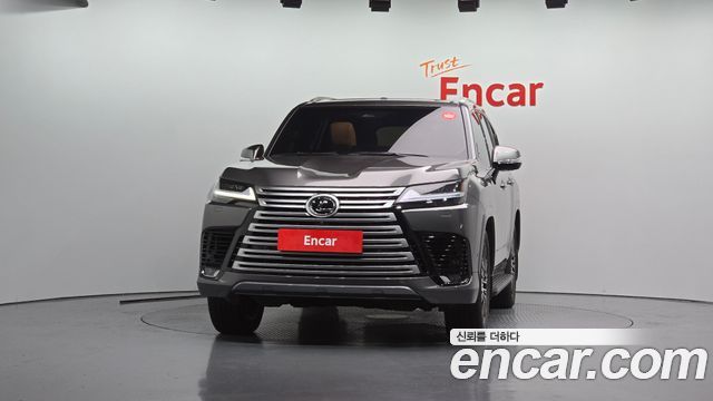 Lexus LX 2026 — photo 3