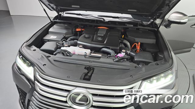 Lexus LX 2026 — photo 6