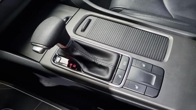 Kia K5 2017 — photo 9