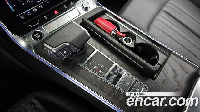 Audi A6 2021 — photo 9