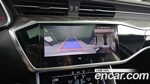 Audi A6 2021 — photo 15