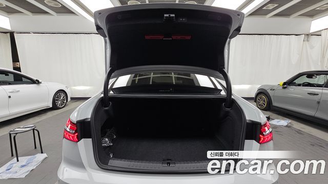 Audi A6 2021 — photo 20