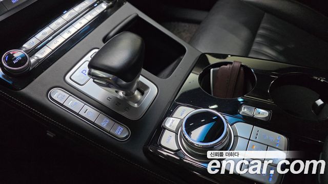 Genesis G90 2019 — photo 9