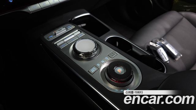 Genesis GV70 2022 — photo 12