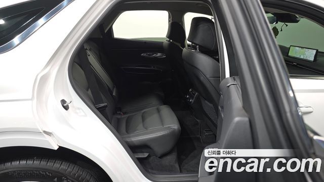 Genesis GV70 2022 — photo 18