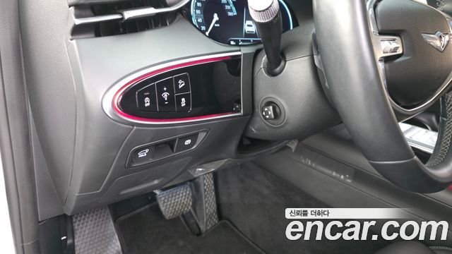 Genesis GV70 2022 — photo 30