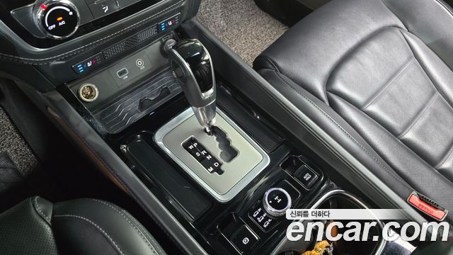 KG Mobility Rexton 2018 — photo 12