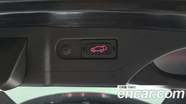 KG Mobility Rexton 2018 — photo 23