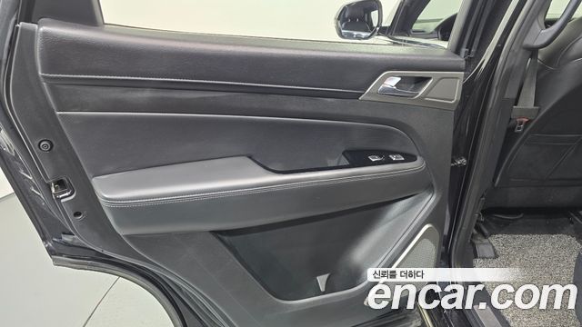 KG Mobility Rexton 2018 — photo 15
