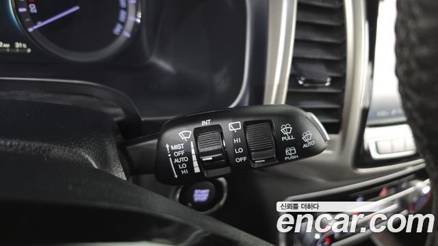 KG Mobility Rexton 2018 — photo 27