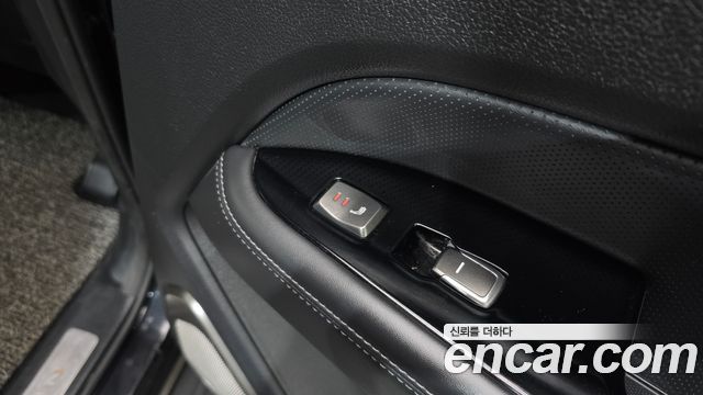 KG Mobility Rexton 2018 — photo 29