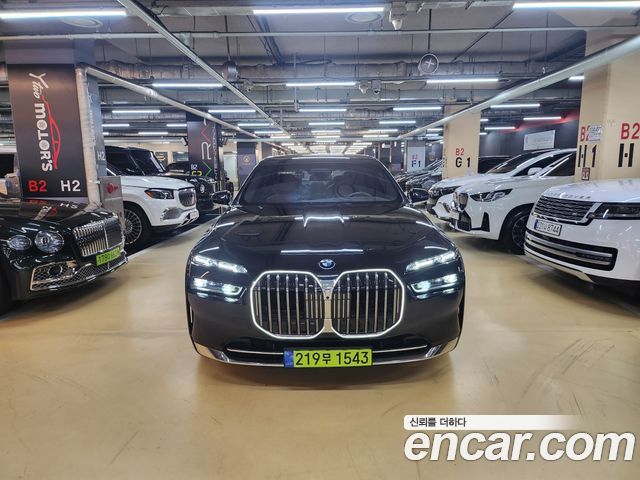 BMW 7-Series 2024 — photo 2