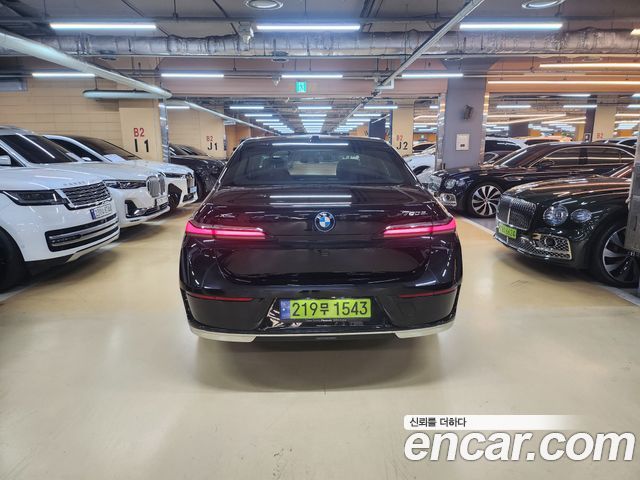 BMW 7-Series 2024 — photo 19