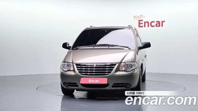 Chrysler Grand Voyager 2004 — photo 3
