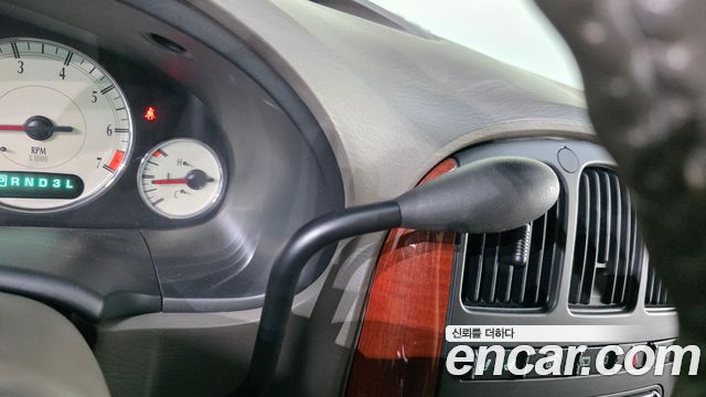Chrysler Grand Voyager 2004 — photo 9