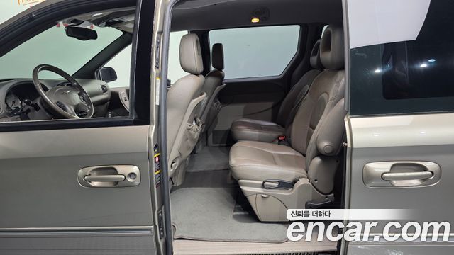 Chrysler Grand Voyager 2004 — photo 12