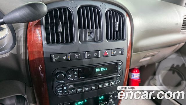 Chrysler Grand Voyager 2004 — photo 15