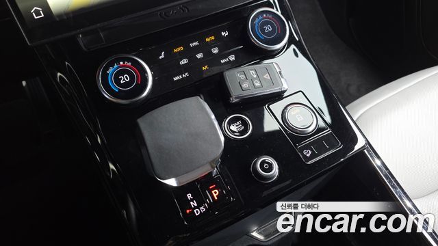 Land Rover Range Rover Sport 2023 — photo 9