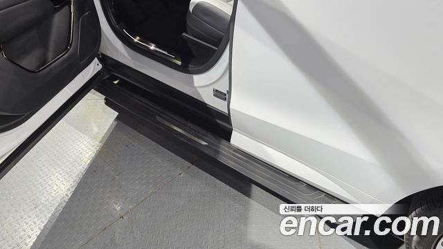 Land Rover Range Rover Sport 2023 — photo 17
