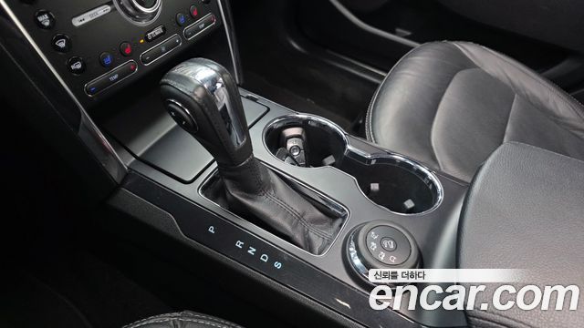Ford Explorer 2018 — photo 12