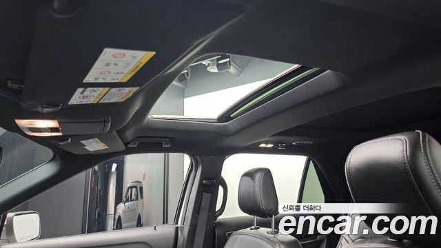 Ford Explorer 2018 — photo 33