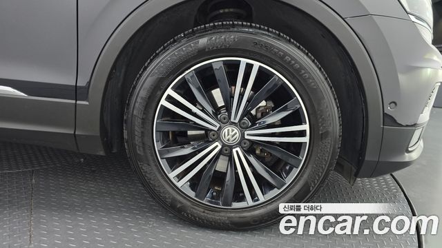 Volkswagen Tiguan 2020 — photo 7