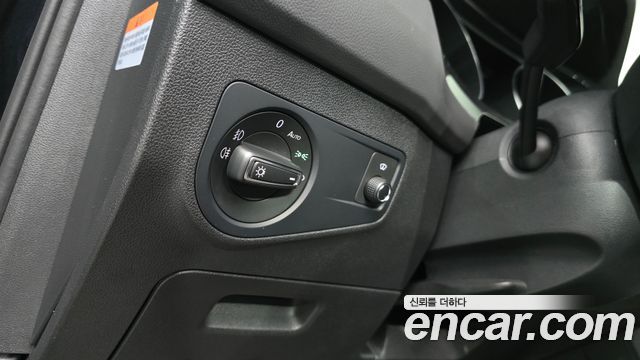 Volkswagen Tiguan 2020 — photo 27