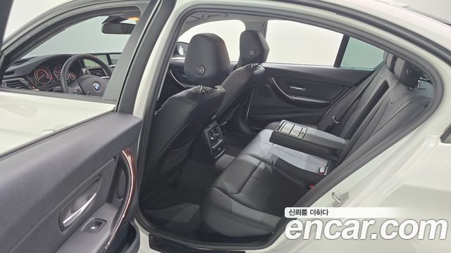 BMW 3-Series 2015 — photo 12