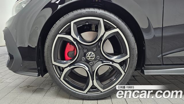 Volkswagen Golf 2026 — photo 5