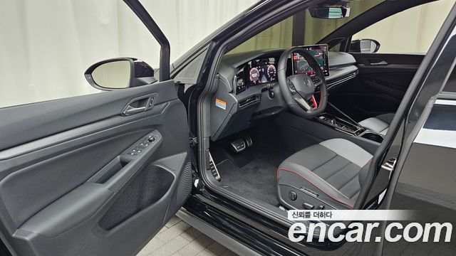 Volkswagen Golf 2026 — photo 13