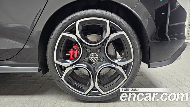 Volkswagen Golf 2026 — photo 7