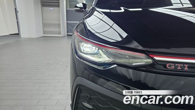 Volkswagen Golf 2026 — photo 8