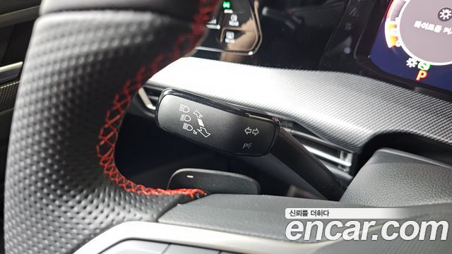 Volkswagen Golf 2026 — photo 28