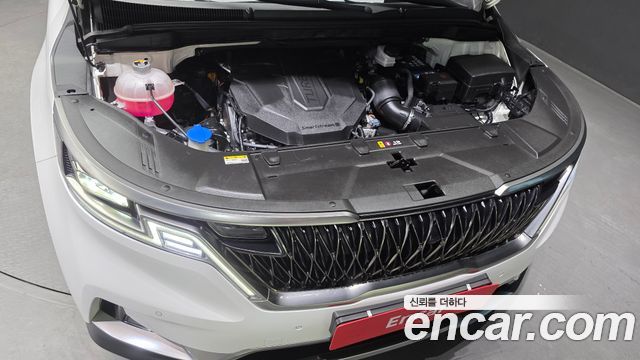Kia Canival 2023 — photo 6